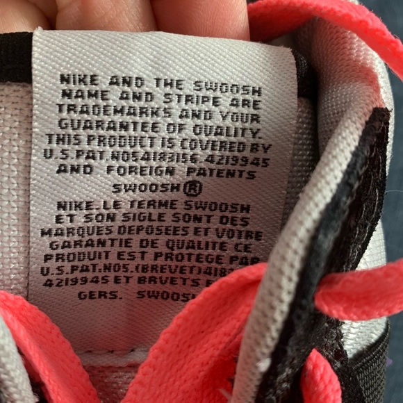 Nike V Love OX platinum and violet sneakers - Picture 9 of 10